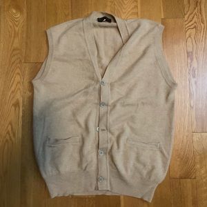 Cashmere vest
